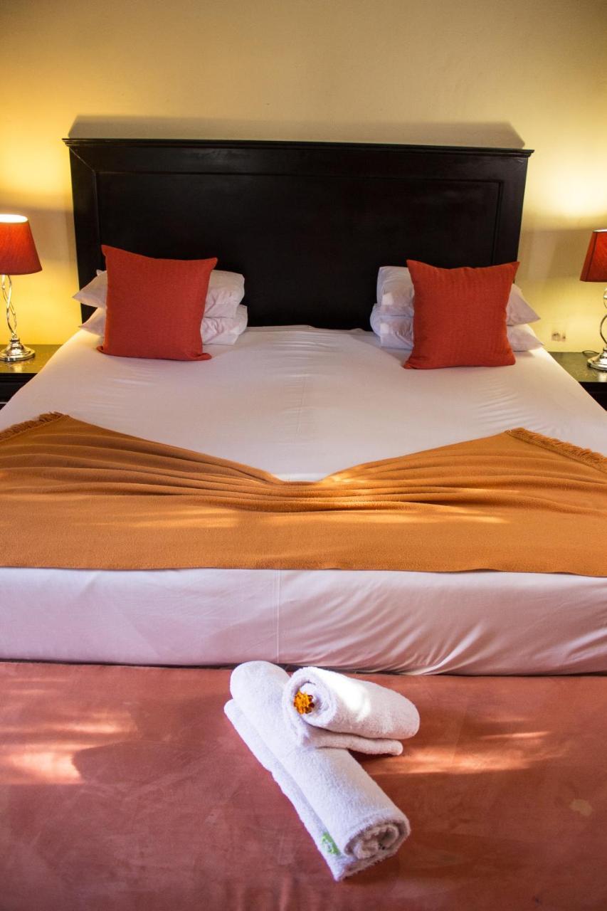 Maple Guest House Преторія Екстер'єр фото